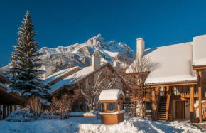 Отель Banff Rocky Mountain Resort, Бэнфф